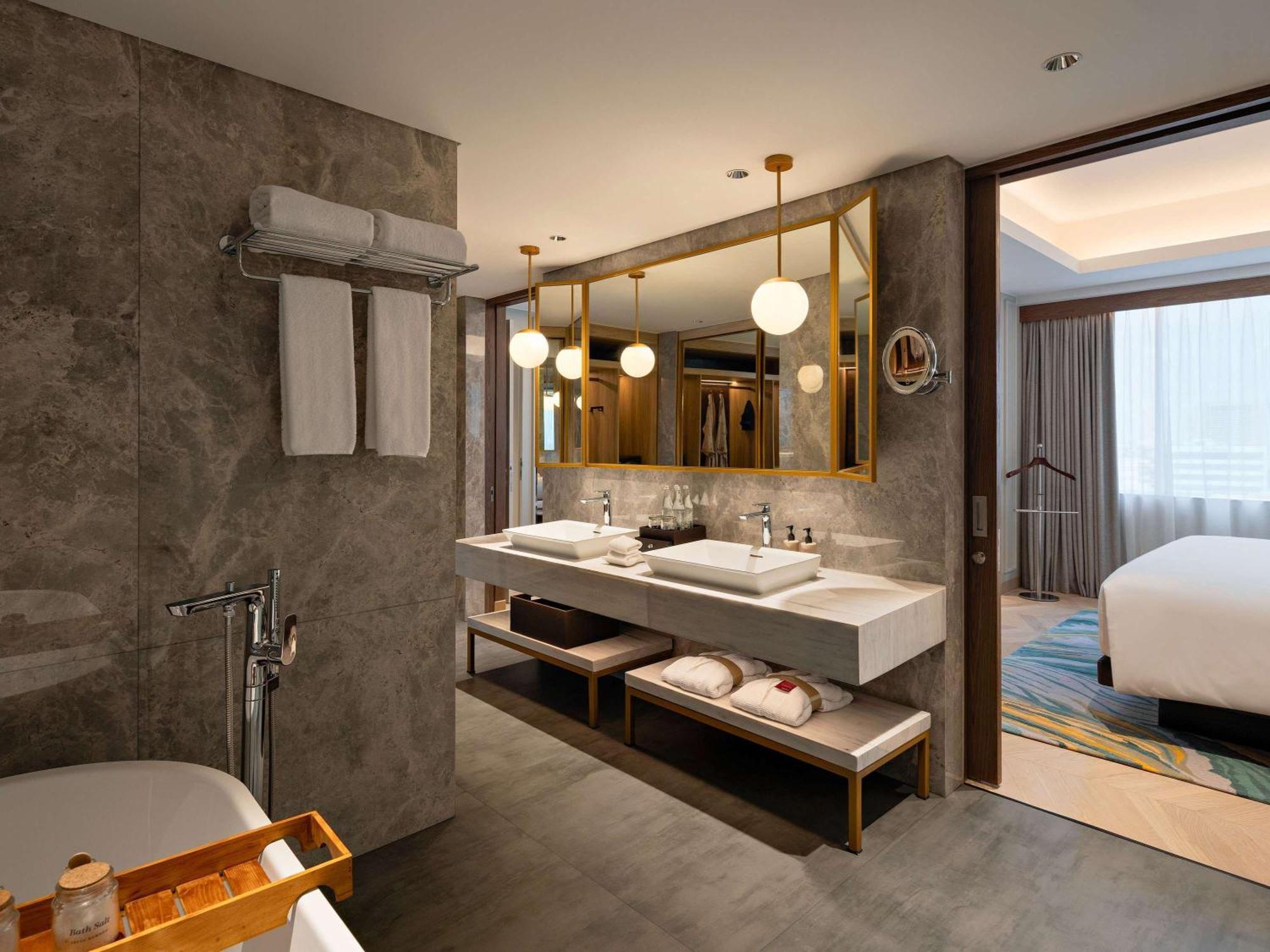 Moevenpick Hotel Jakarta City Centre מראה חיצוני תמונה